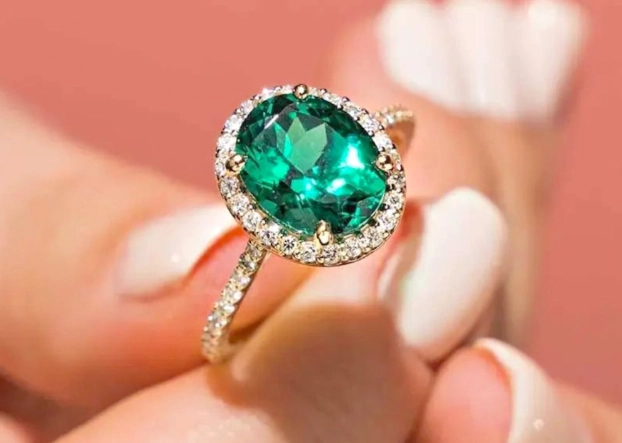 moissanite vs diamond