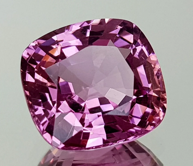 spinel gemstone