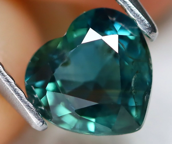 green sapphire jewelry