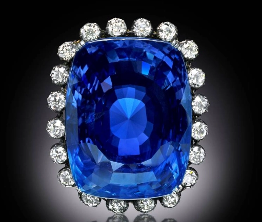 sapphire engagement ring