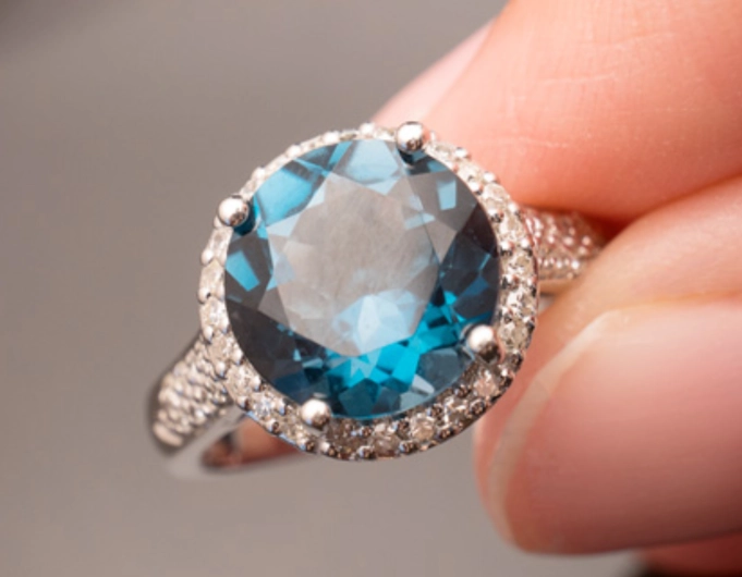 how to choose a gemstone ring how to choose a gemstone ring