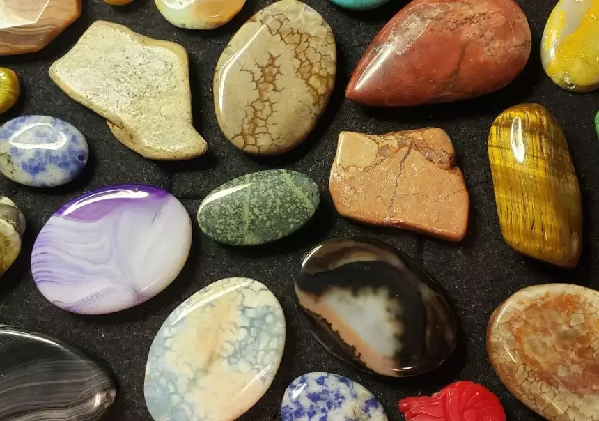 What are the top 10 precious stones?