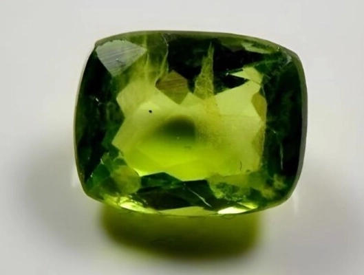 August birthstones