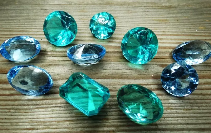 Aquamarine birthstone meaning