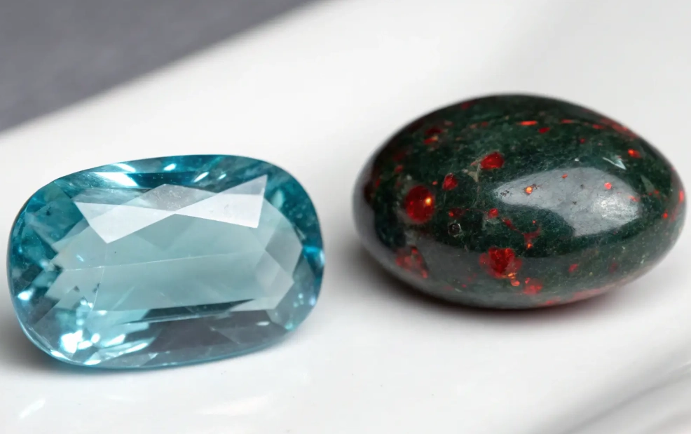 how to identify bloodstone