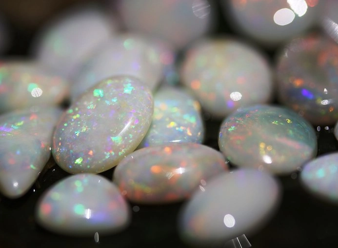 opal meaning birthstone