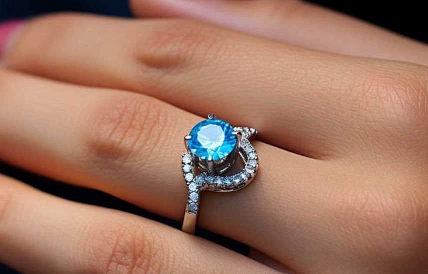 what does blue topaz symbolize