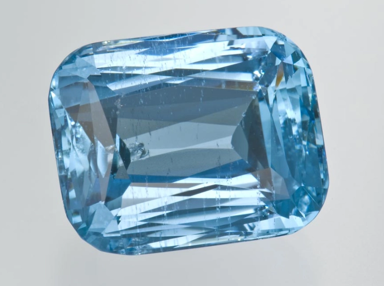 aquamarine color
