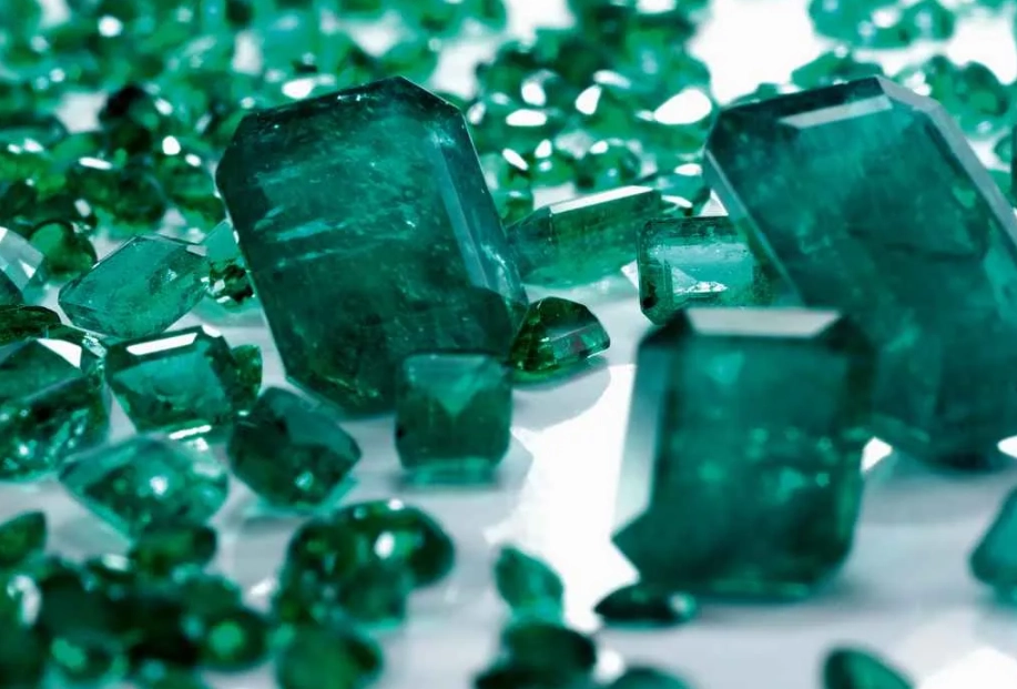 What is emerald stone good for?