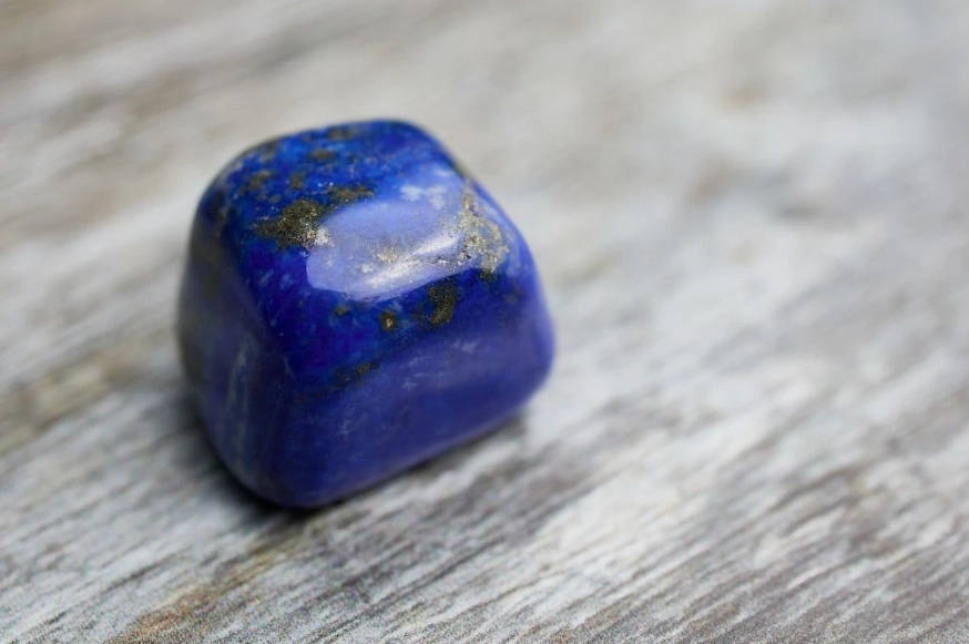 lapis lazuli healing properties