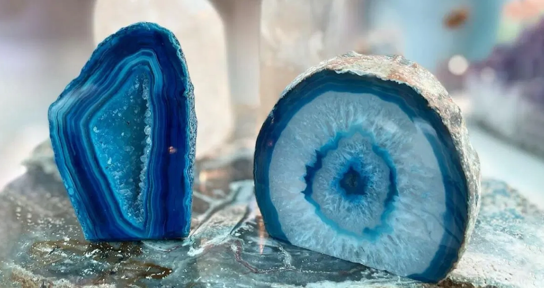 how to identify blue agate