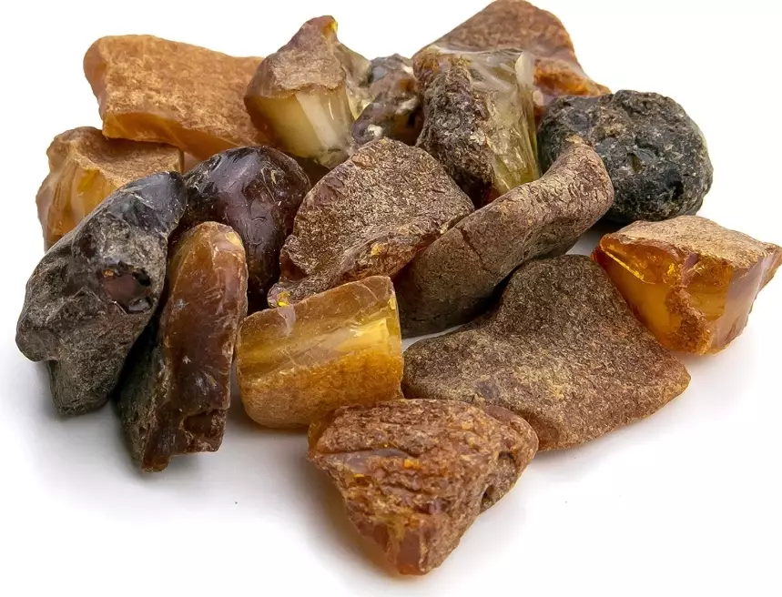is amber a gemstone is amber a gemstone