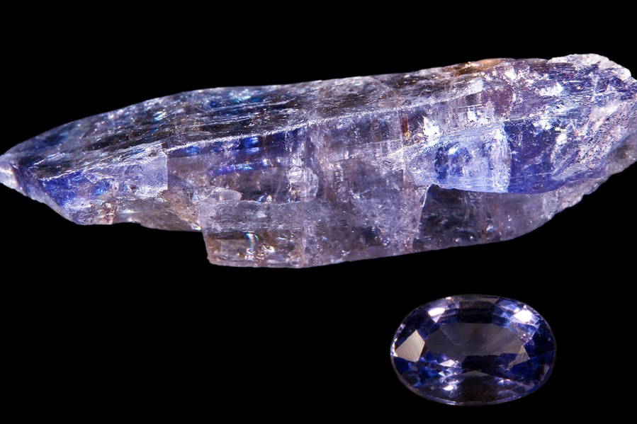 Why was tanzanite banned?