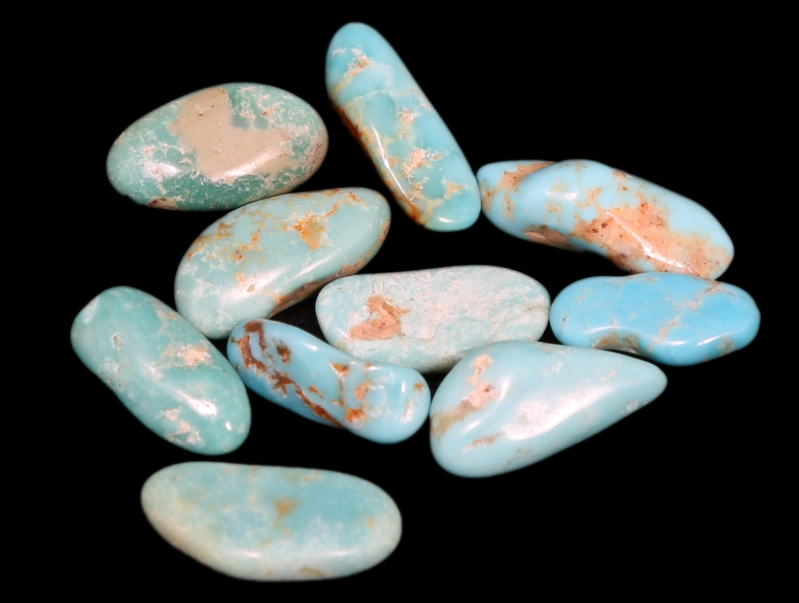 turquoise blue color