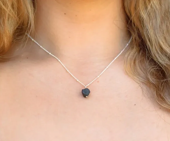 Who should not wear tourmaline?