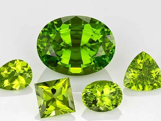 peridot birthstone meaning