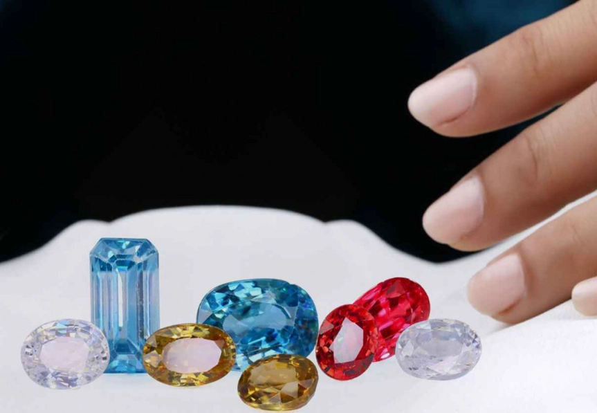 who should not wear zircon